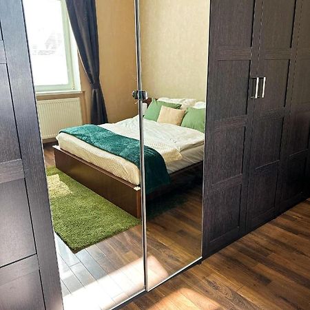 Spacious City Centre Apartment Bratislava Exteriér fotografie